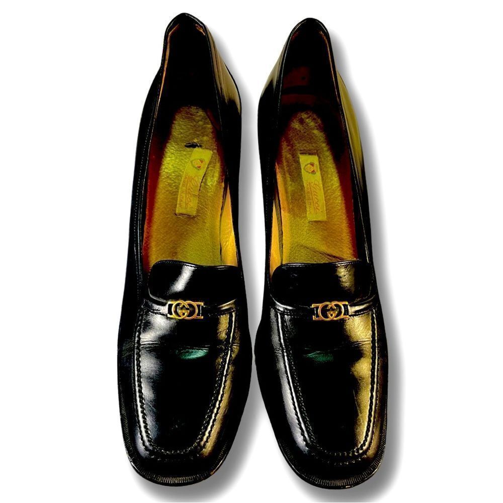 GUCCI - Vintage Black Leather Heeled Loafers